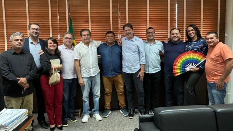 Cid participa de audiências com secretários estaduais ao lado de vereadores de Sobral - Cn7