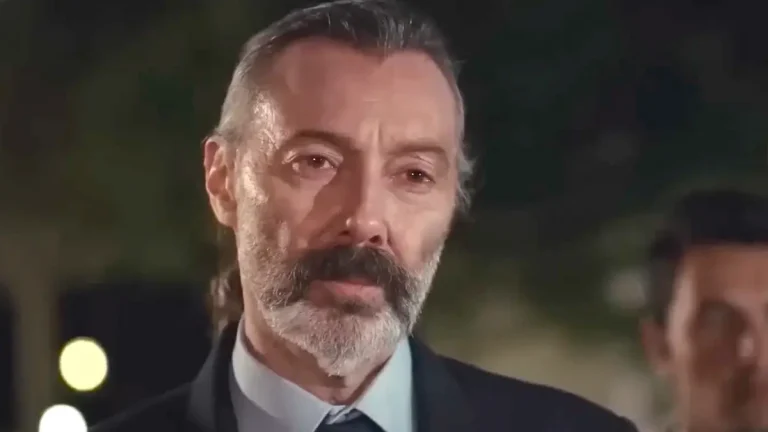 Nezir, com olhar desafiador, em cena de Força de Mulher.