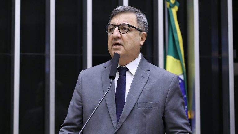 Danilo discute com ministro da Justiça chantagem de facções a prefeitos no Ceará - Cn7