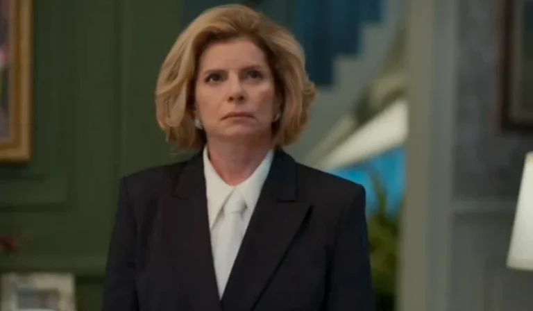 Odete Roitman (Débora Bloch) em Vale Tudo (Foto: Reprodução/TV Globo)