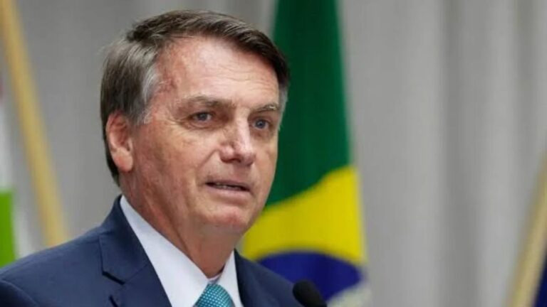 Bolsonaro se reúne com parlamentares do PL no Ceará e se depara com divisão interna no partido