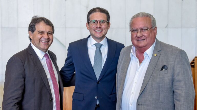 Chiquinho Feitosa articula encontro entre Evandro Leitão e presidente da Câmara, Hugo Motta
