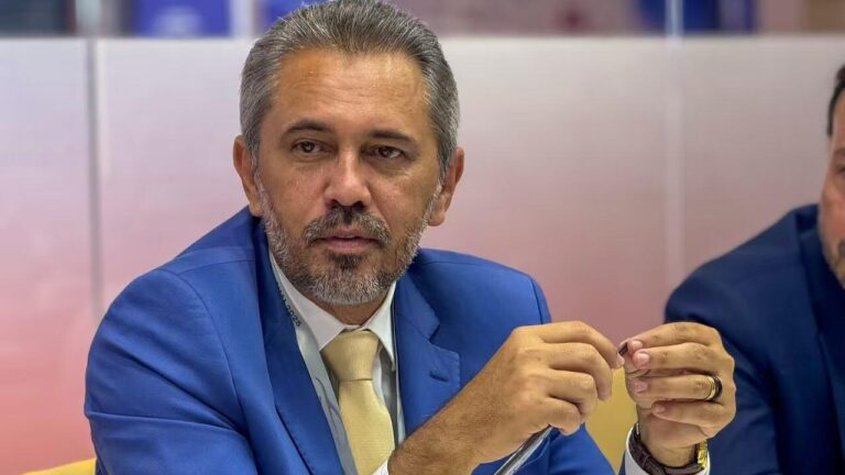 Elmano amplia programa VaiVem para pessoas em busca de emprego
