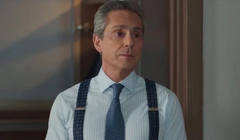 Marco Aurélio (Alexandre Nero) em Vale Tudo (Foto: Reprodução/TV Globo)