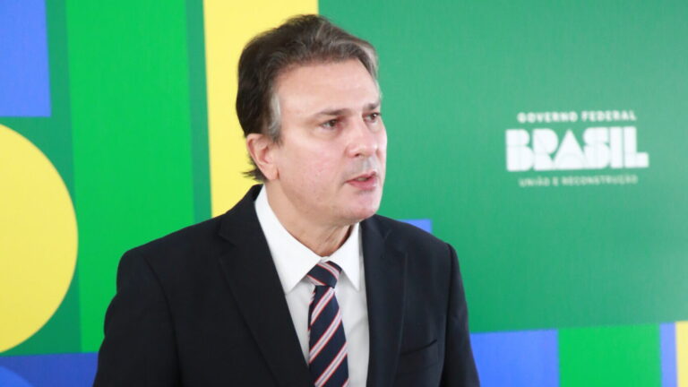 Ministro Camilo anuncia novos investimentos na educação do Cariri
