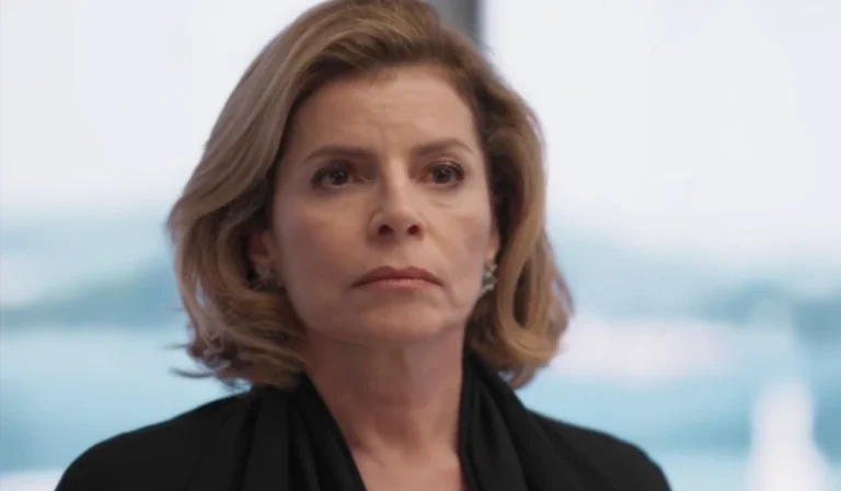 Odete (Débora Bloch) em Vale Tudo (Foto: Reprodução/TV Globo)