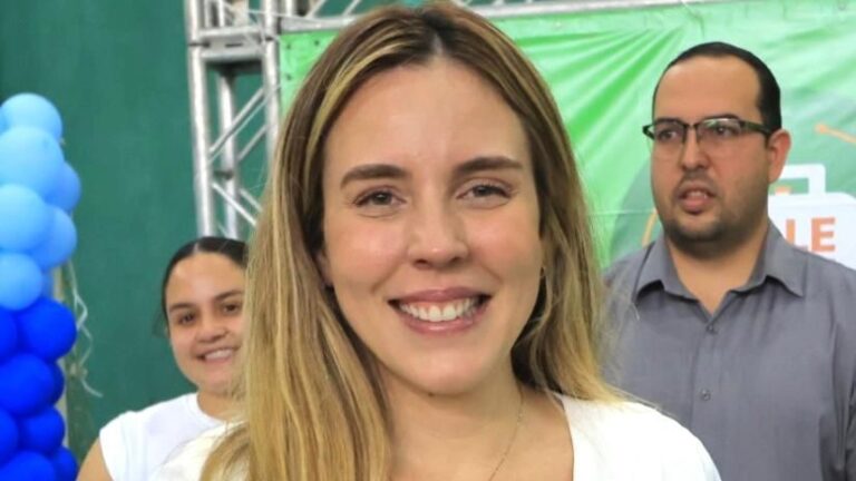 Jade Romero inicia entrega de 14 mil tíquetes do Vale Gás no Cariri